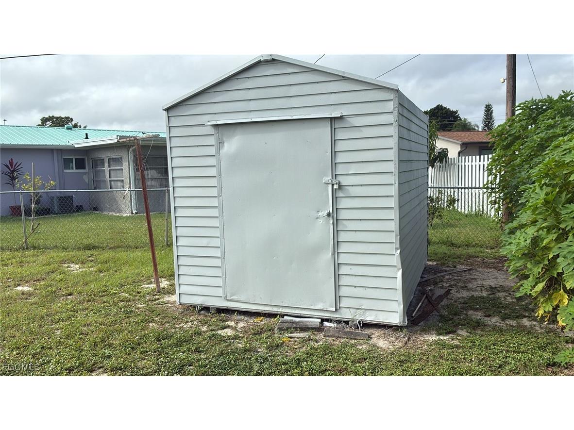 121 Andros Street Lehigh Acres FL 33936 2025013863 image17
