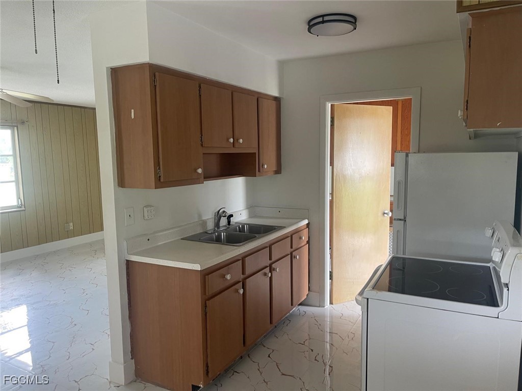 121 Andros Street Lehigh Acres FL 33936 2025013863 image5