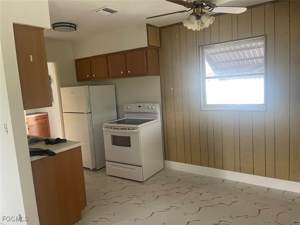 121 Andros Street Lehigh Acres FL 33936 2025013863 image9