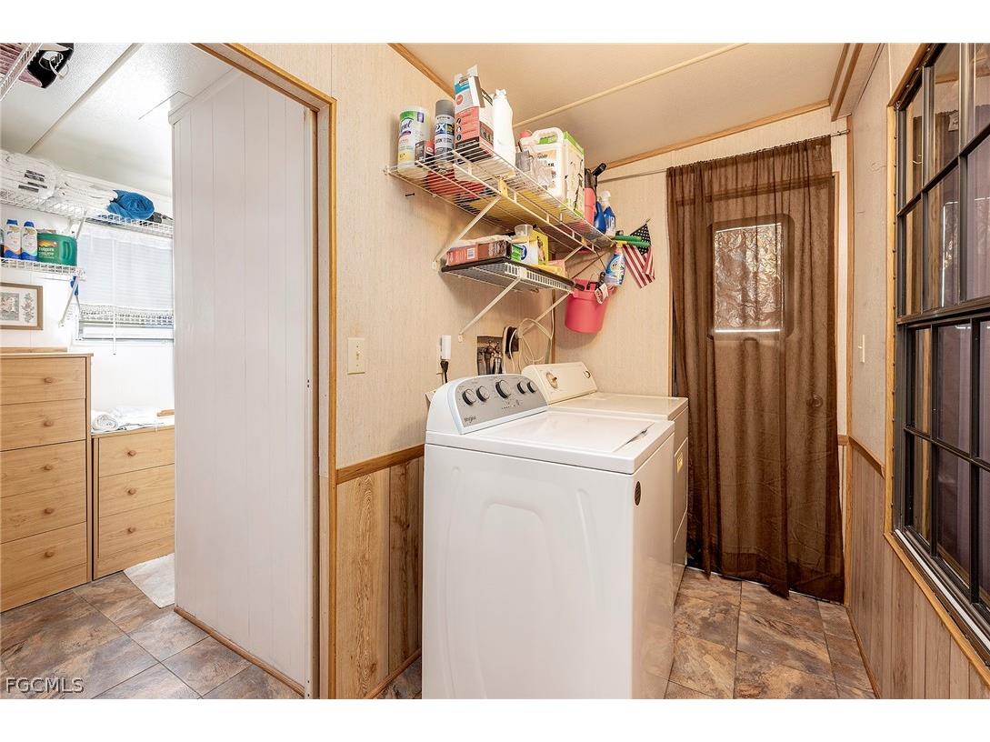 121 Caravan Circle North Fort Myers FL 33903 2026009637 image10