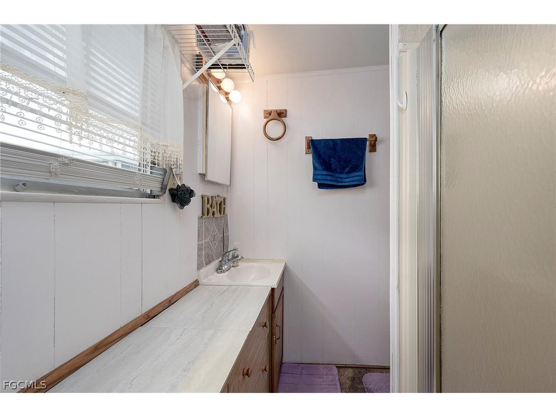 121 Caravan Circle North Fort Myers FL 33903 2026009637 image11