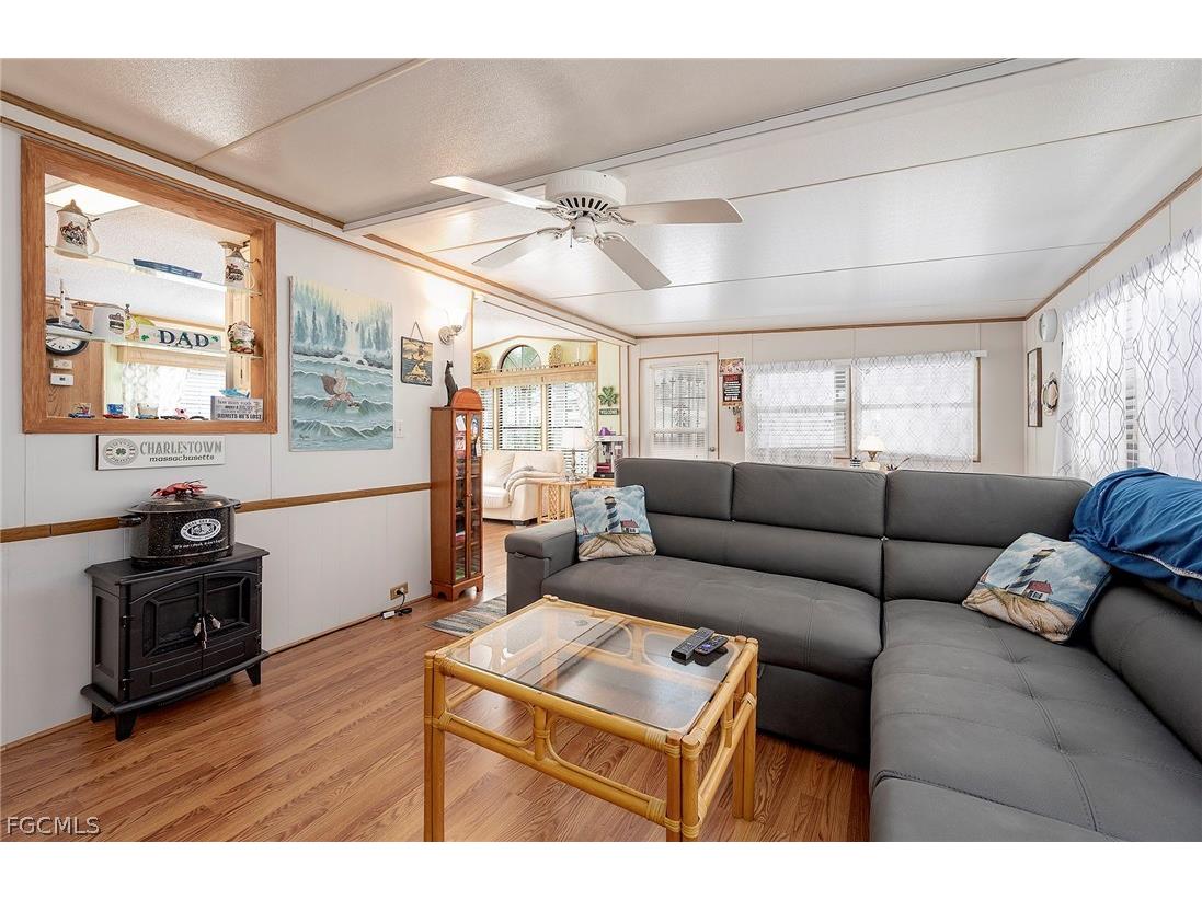121 Caravan Circle North Fort Myers FL 33903 2026009637 image3