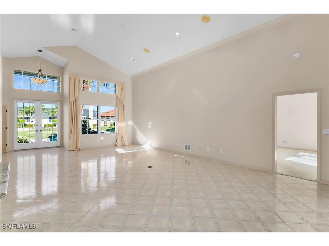 121 Channel Court Marco Island FL 34145 225084902 image6