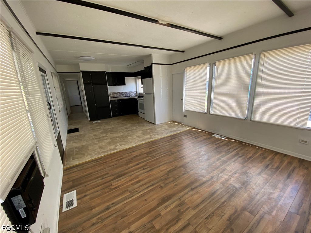 121 Coachlight Lane North Fort Myers FL 33917 2026015575 image3