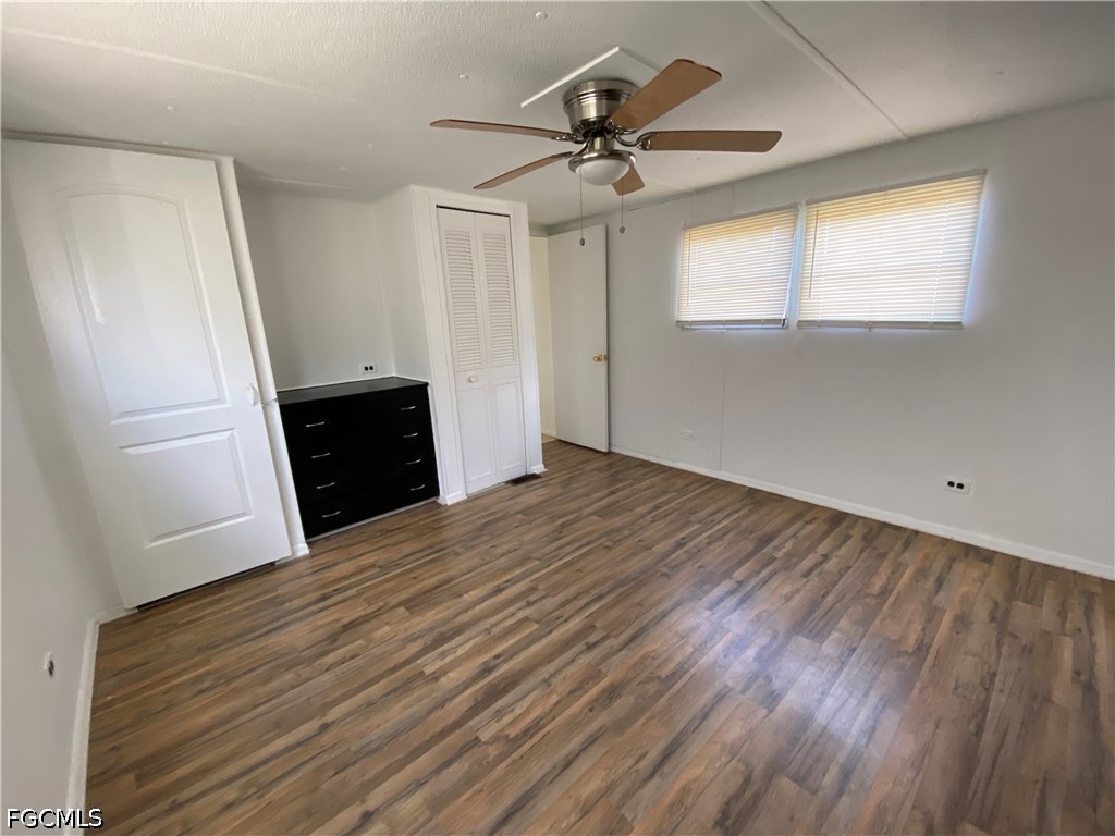 121 Coachlight Lane North Fort Myers FL 33917 2026015575 image9