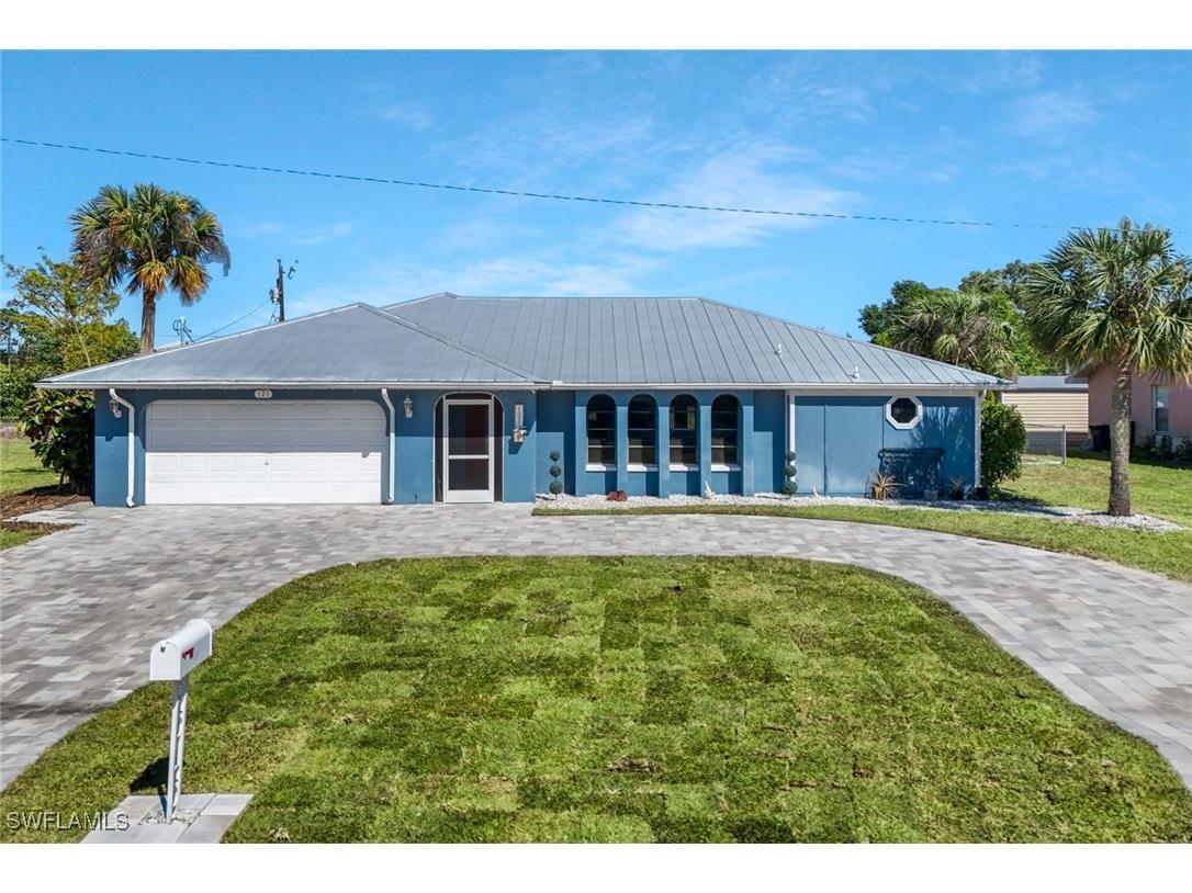 121 Dania Circle Lehigh Acres FL 33936 225030222 image1