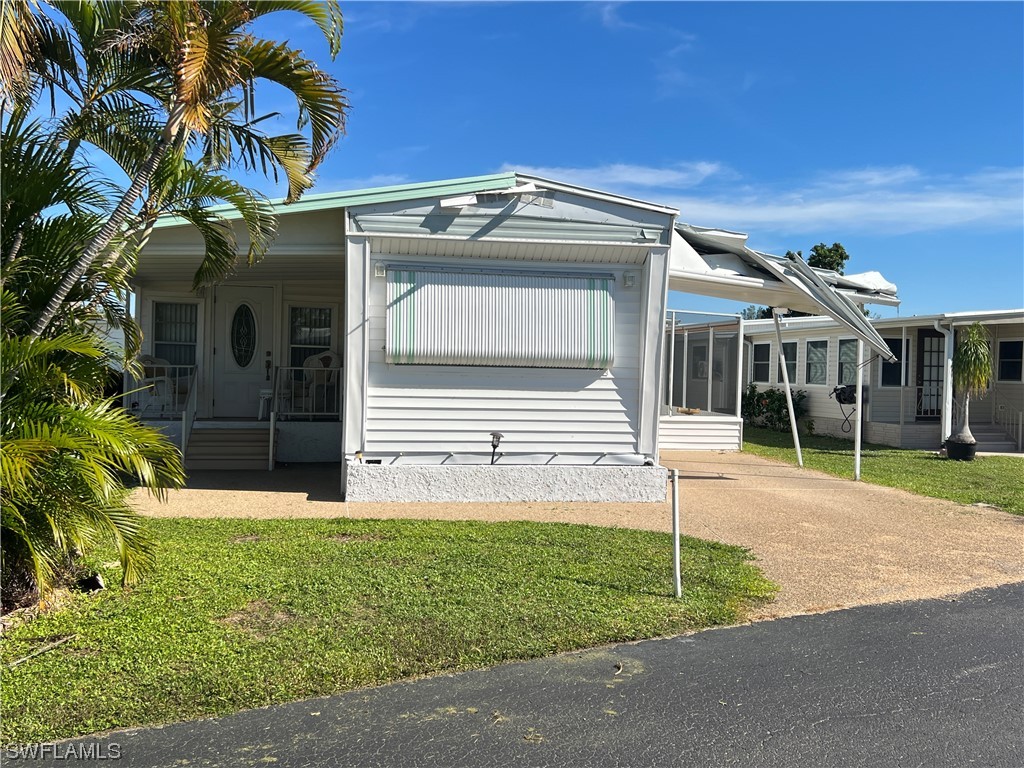 121 Dawn Street Fort Myers FL 33908 223076860 image1