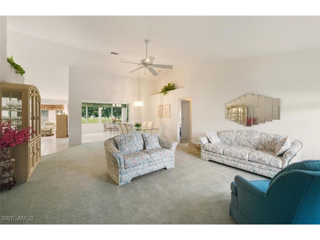 121 Estelle Drive Naples FL 34112 225067724 image3