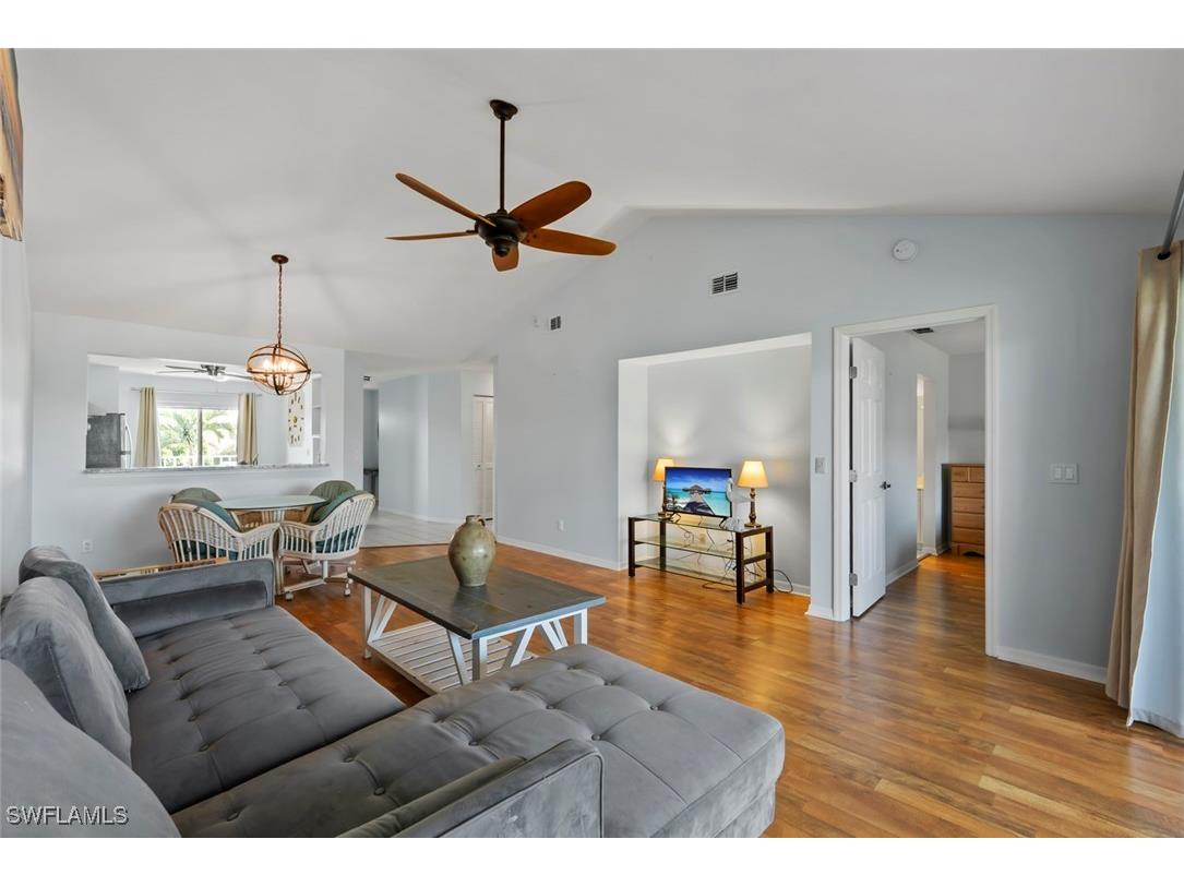 121 Gabriel Circle #1-108 Naples FL 34104 225082171 image15