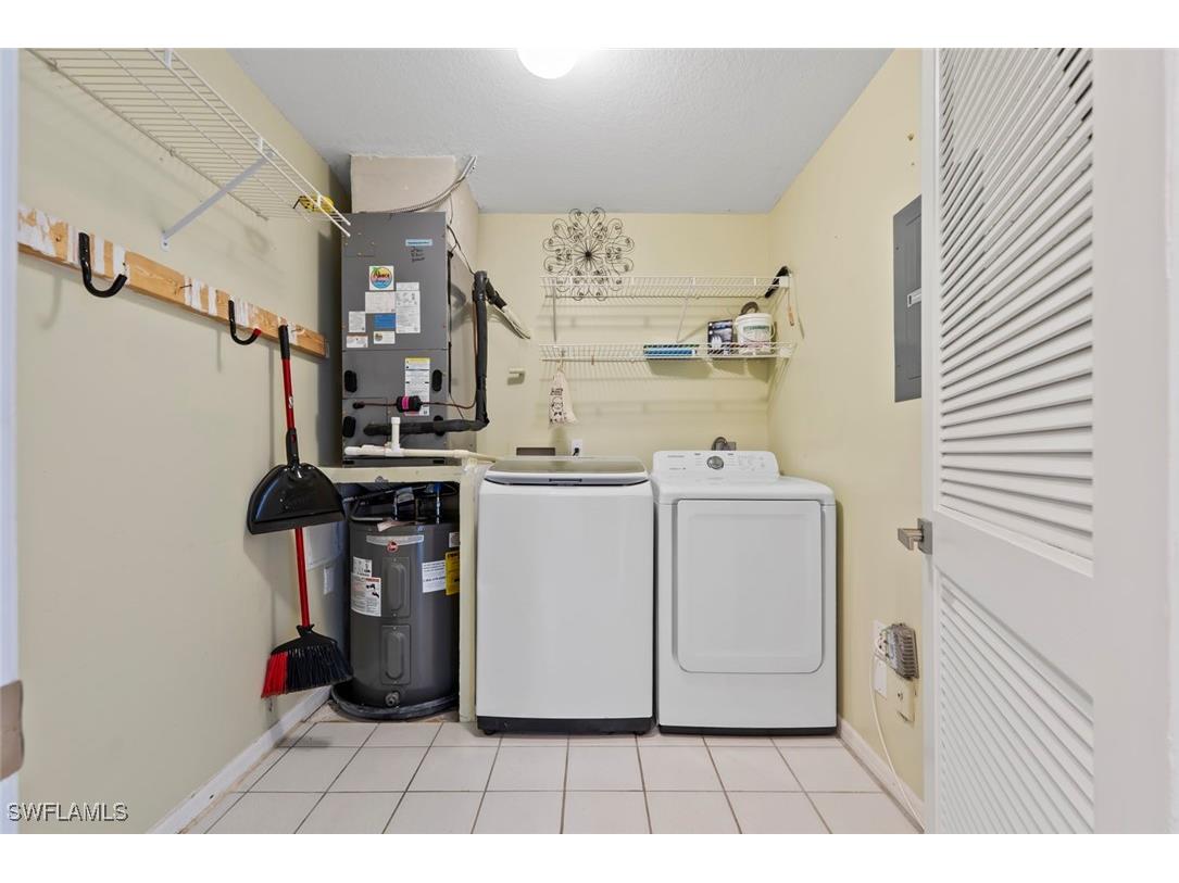 121 Gabriel Circle #1-108 Naples FL 34104 225082171 image27