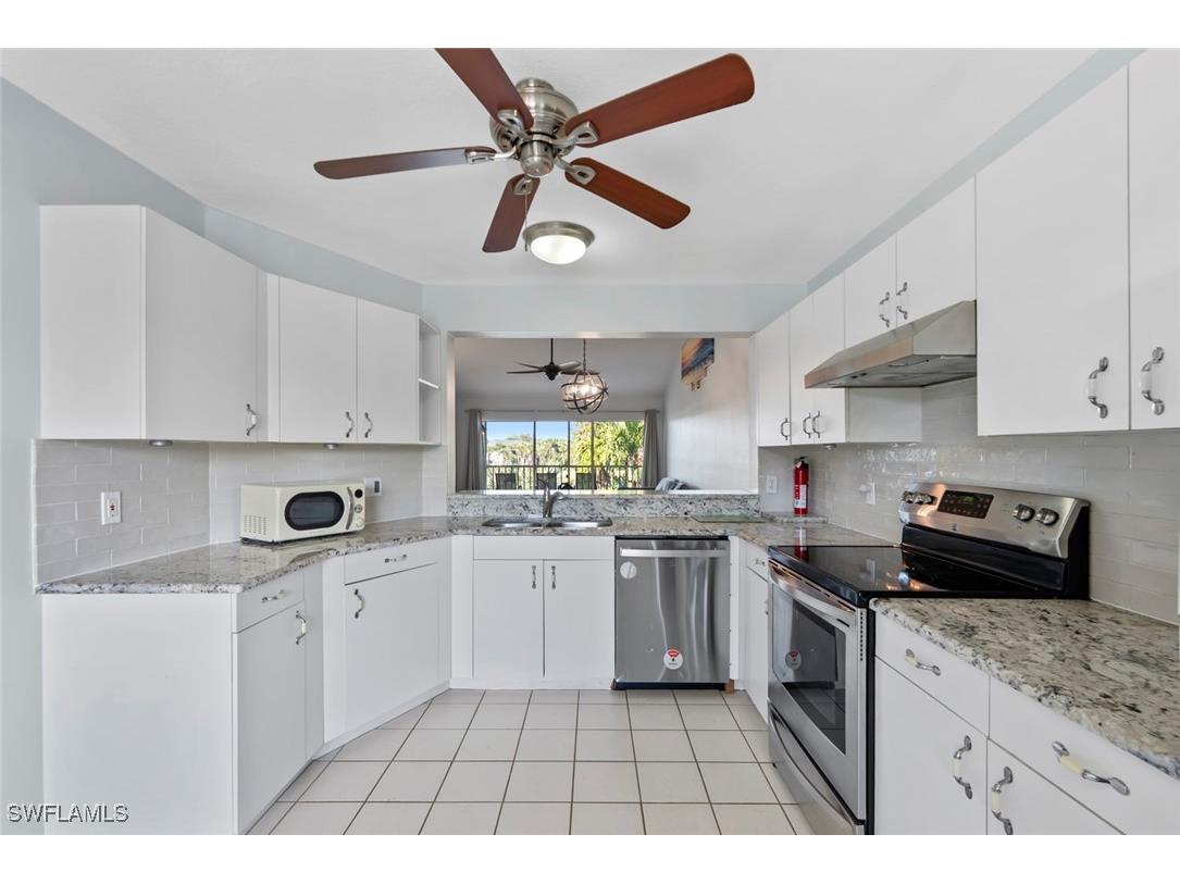121 Gabriel Circle #1-108 Naples FL 34104 225082171 image8