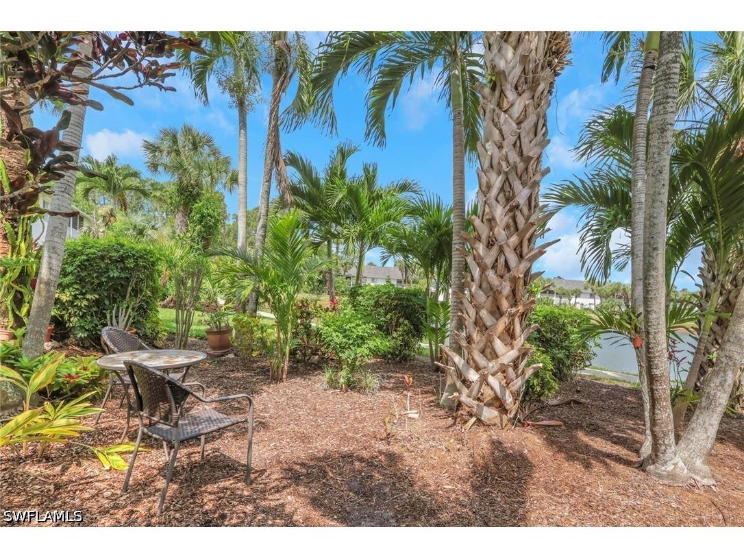 121 Gabriel Circle #1 Naples FL 34104 226008190 image14