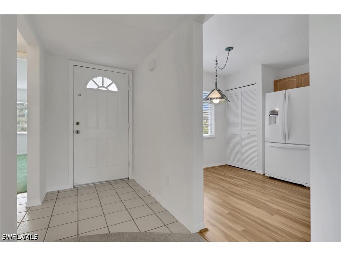 121 Gabriel Circle #1 Naples FL 34104 226008190 image2