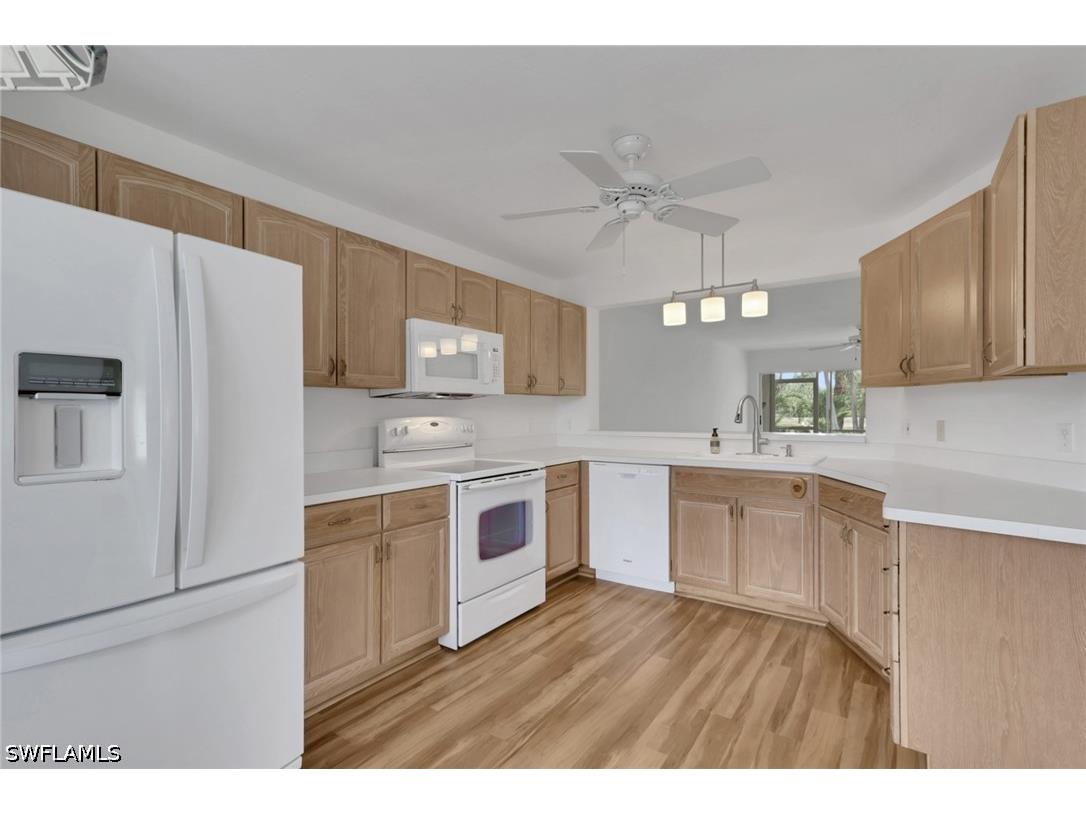 121 Gabriel Circle #1 Naples FL 34104 226008190 image3