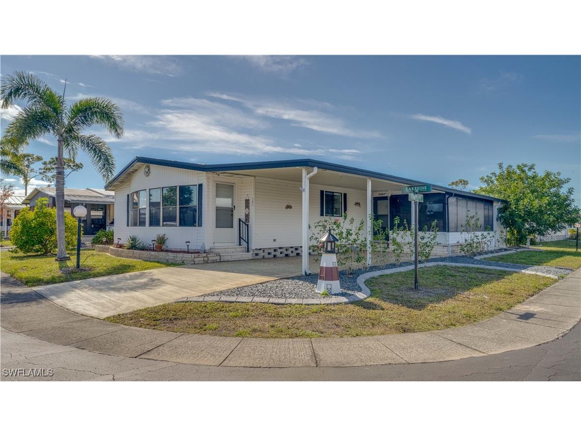 121 Lakeside Circle North Fort Myers FL 33903 225011934 image1