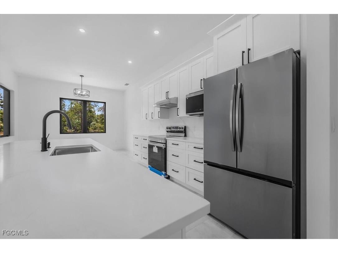 121 Moore Avenue Lehigh Acres FL 33936 2025005602 image11