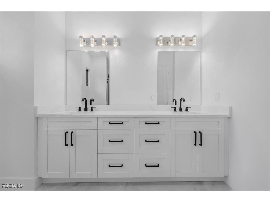 121 Moore Avenue Lehigh Acres FL 33936 2025005602 image38