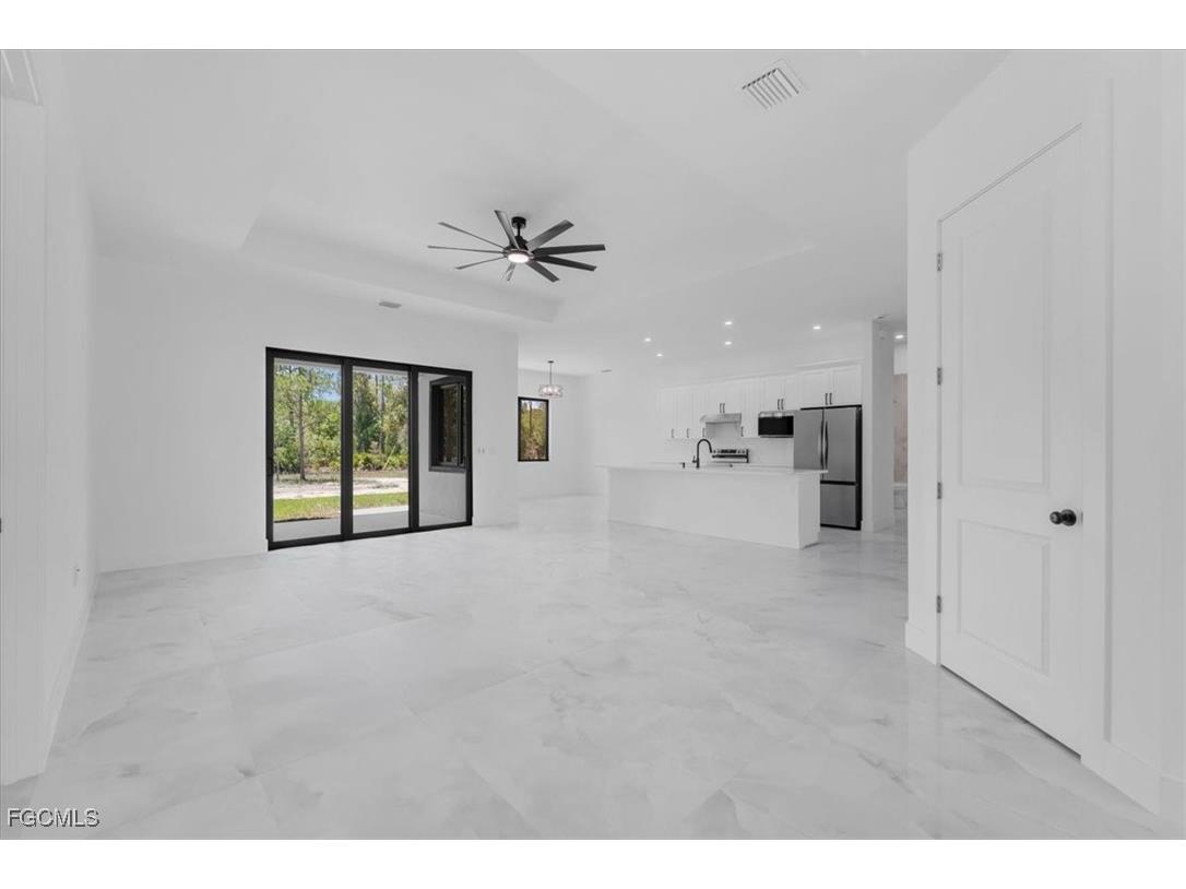 121 Moore Avenue Lehigh Acres FL 33936 2025005602 image4