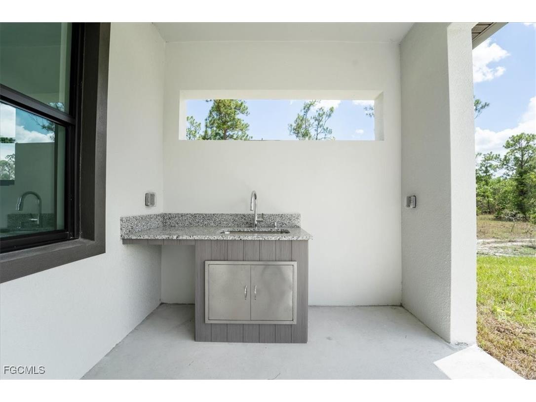 121 Moore Avenue Lehigh Acres FL 33936 2025005602 image43