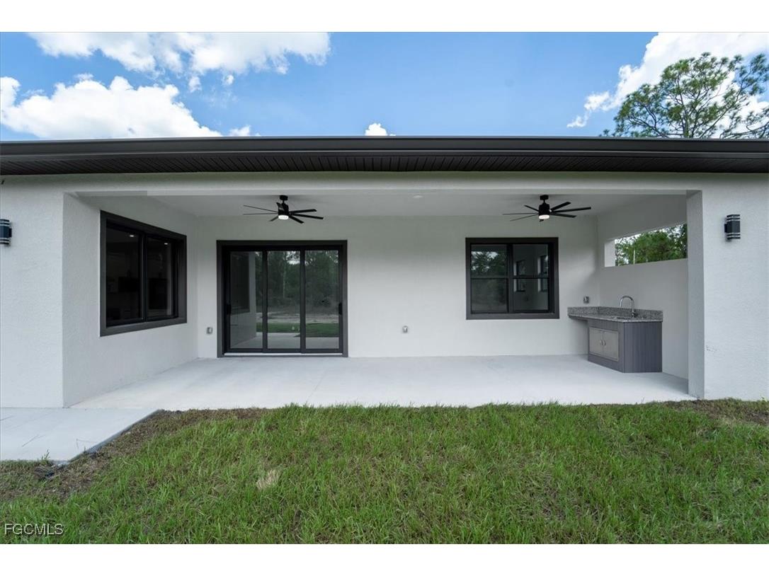 121 Moore Avenue Lehigh Acres FL 33936 2025005602 image45