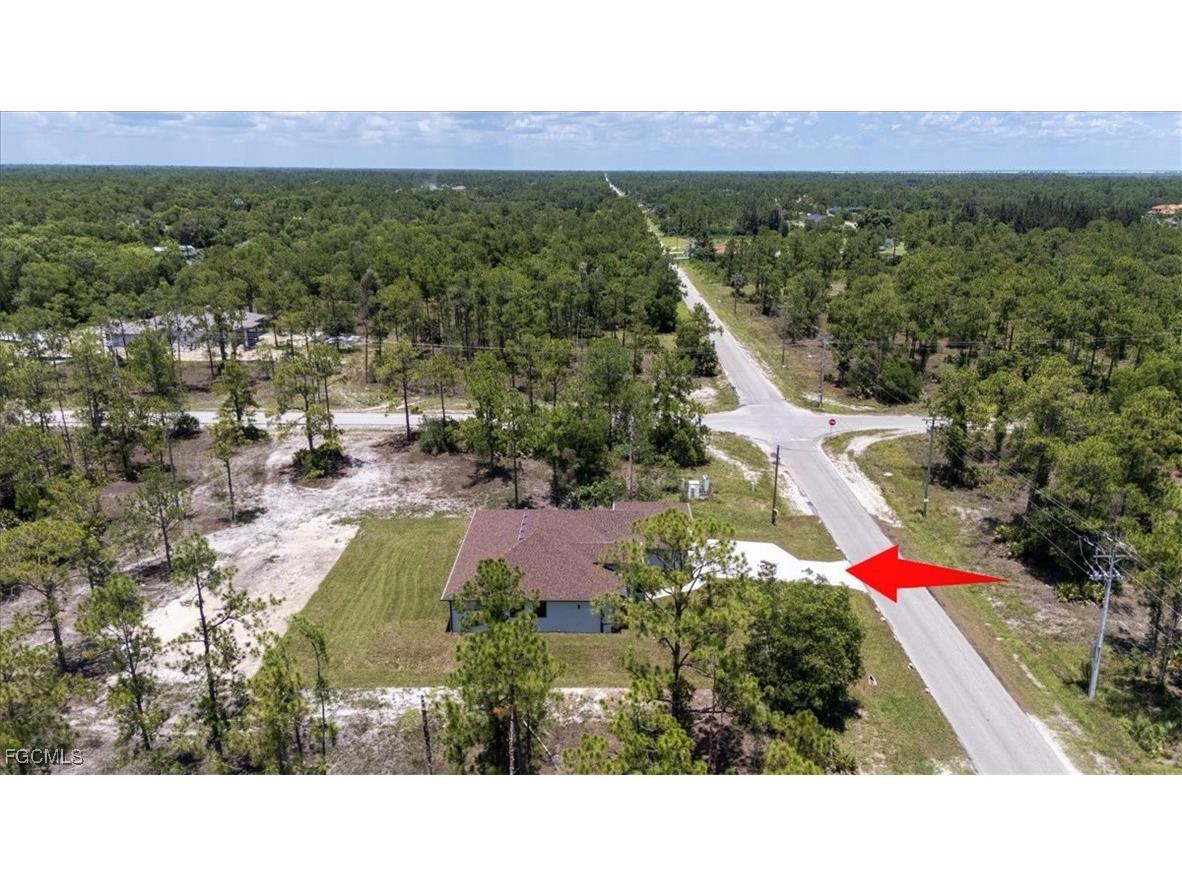 121 Moore Avenue Lehigh Acres FL 33936 2025005602 image49