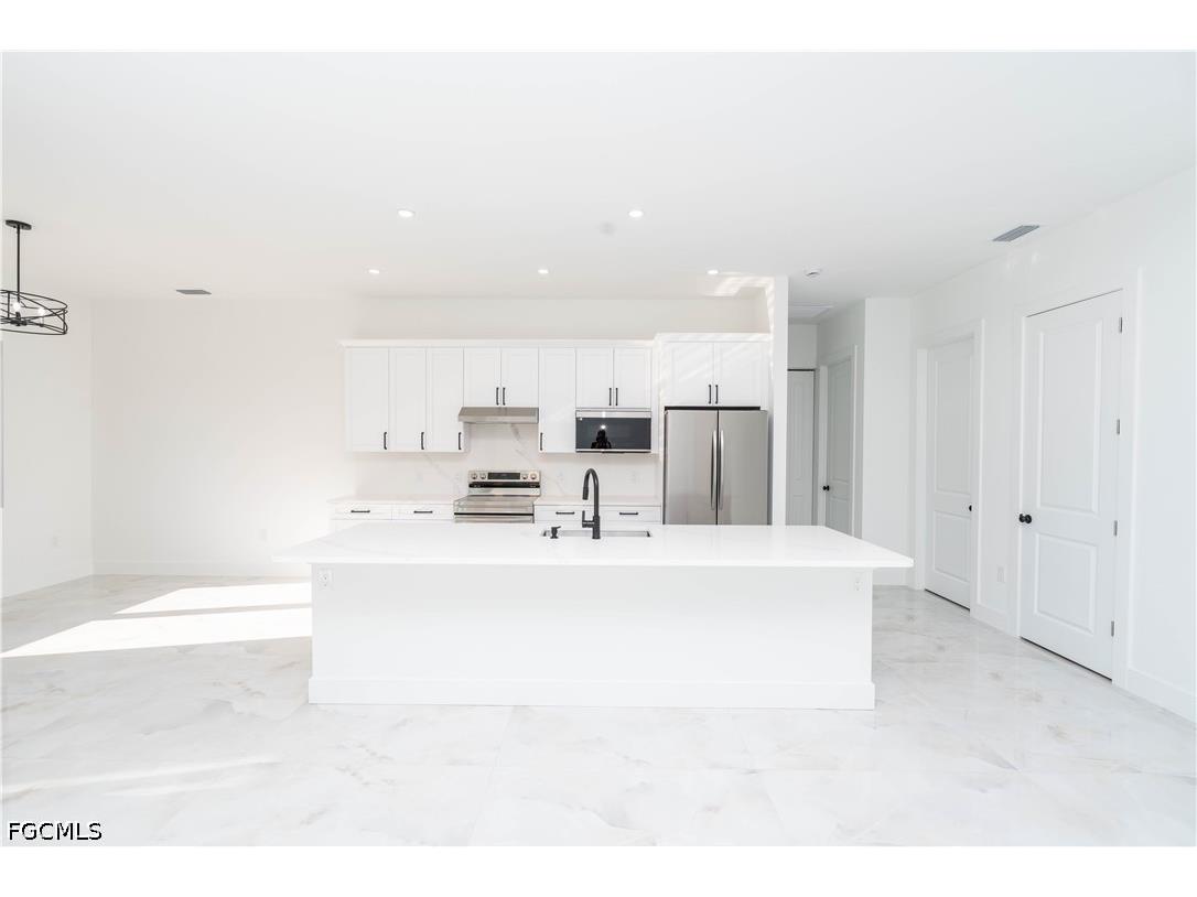 121 Moore Avenue Lehigh Acres FL 33936 2026013999 image6