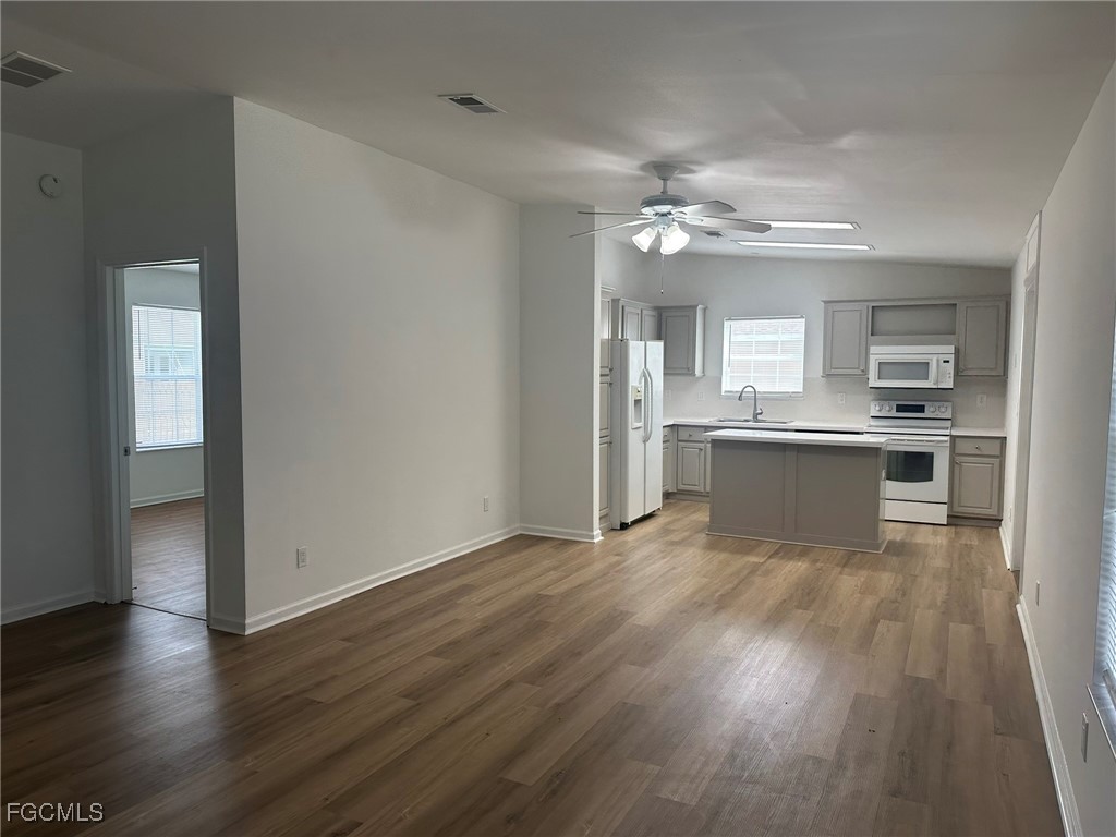 121 NE 11th Place Cape Coral FL 33909 2025013624 image9