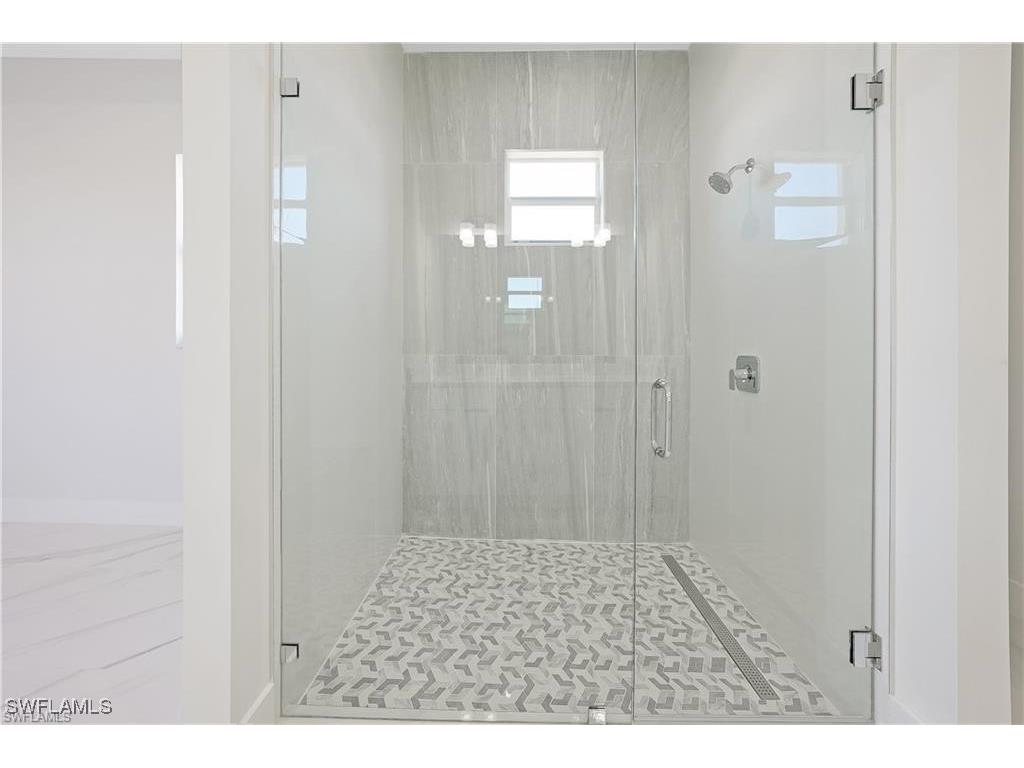 121 NE 8th Terrace Cape Coral FL 33909 225066393 image14