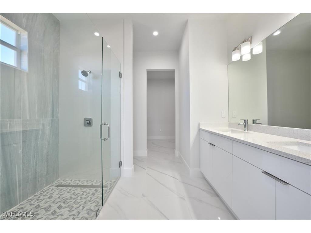 121 NE 8th Terrace Cape Coral FL 33909 225066393 image15