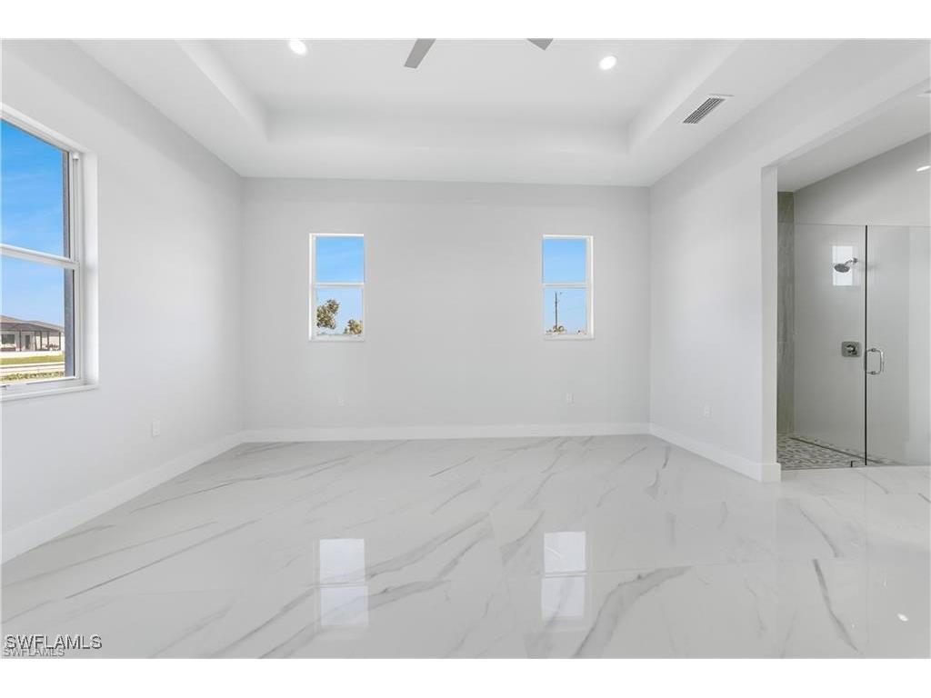 121 NE 8th Terrace Cape Coral FL 33909 225066393 image16