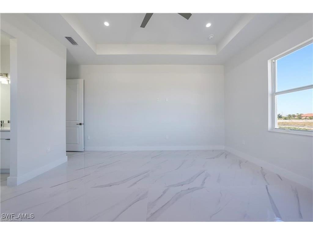 121 NE 8th Terrace Cape Coral FL 33909 225066393 image19