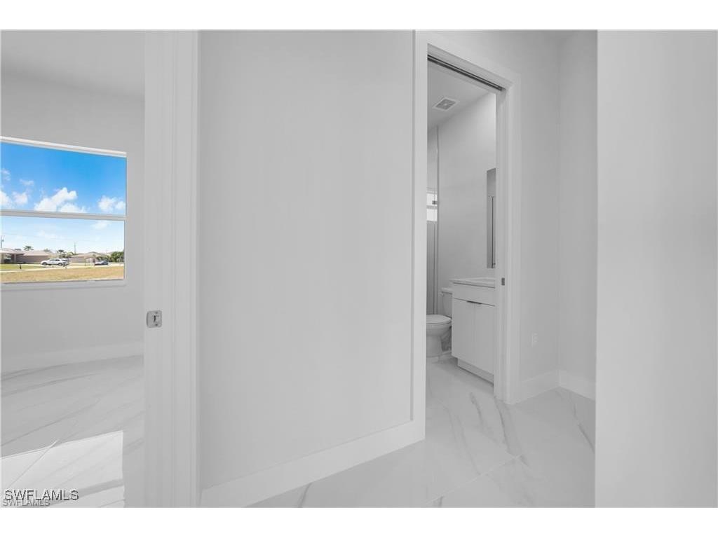 121 NE 8th Terrace Cape Coral FL 33909 225066393 image23
