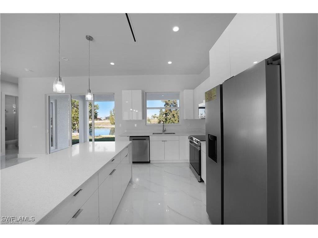 121 NE 8th Terrace Cape Coral FL 33909 225066393 image24