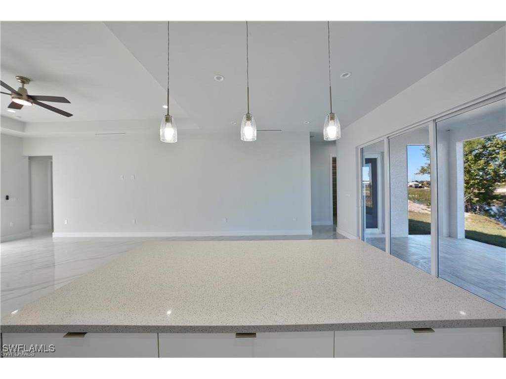 121 NE 8th Terrace Cape Coral FL 33909 225066393 image33