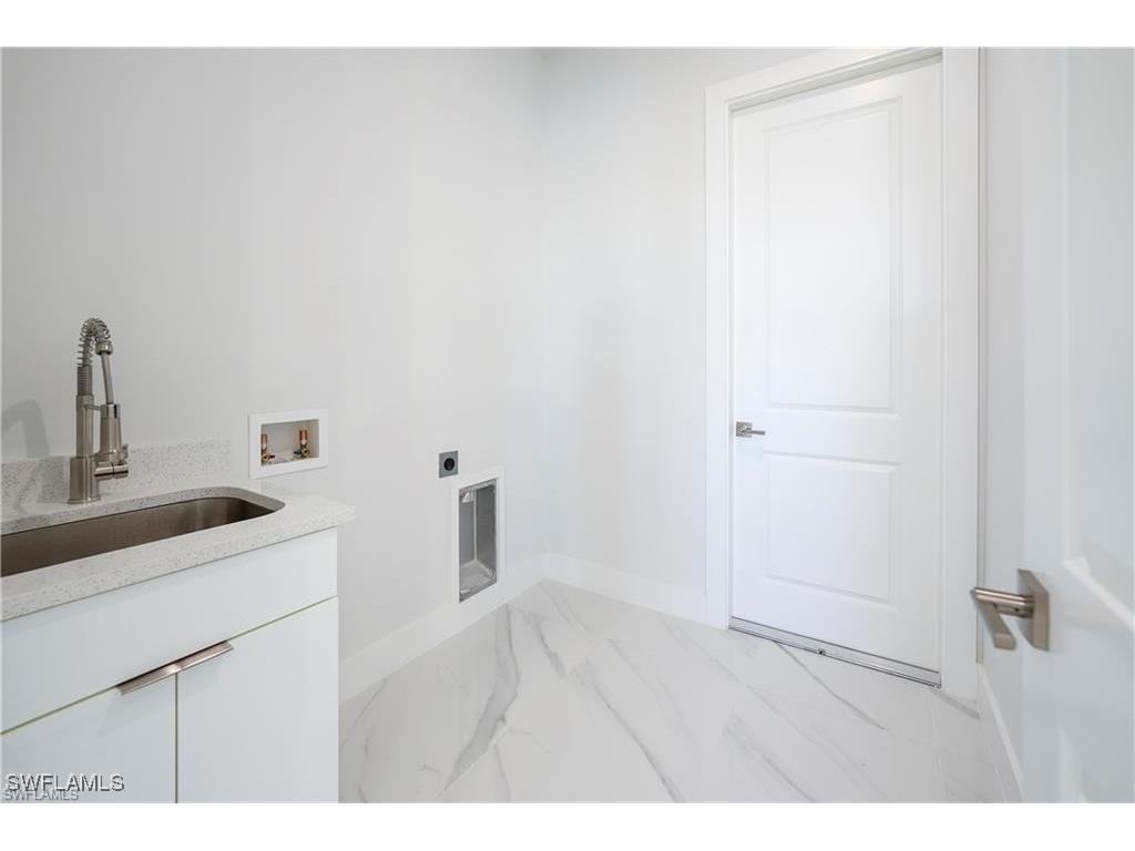 121 NE 8th Terrace Cape Coral FL 33909 225066393 image35