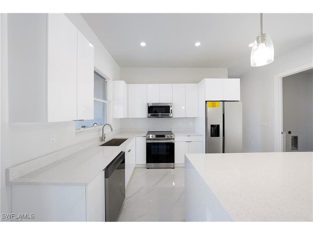 121 NE 8th Terrace Cape Coral FL 33909 225066393 image36