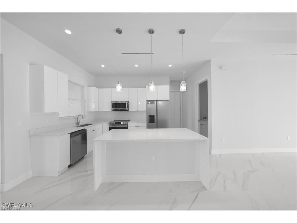 121 NE 8th Terrace Cape Coral FL 33909 225066393 image37