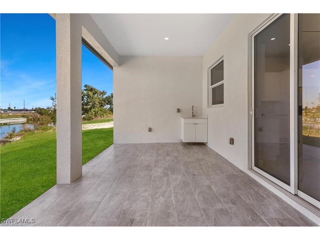 121 NE 8th Terrace Cape Coral FL 33909 225066393 image9