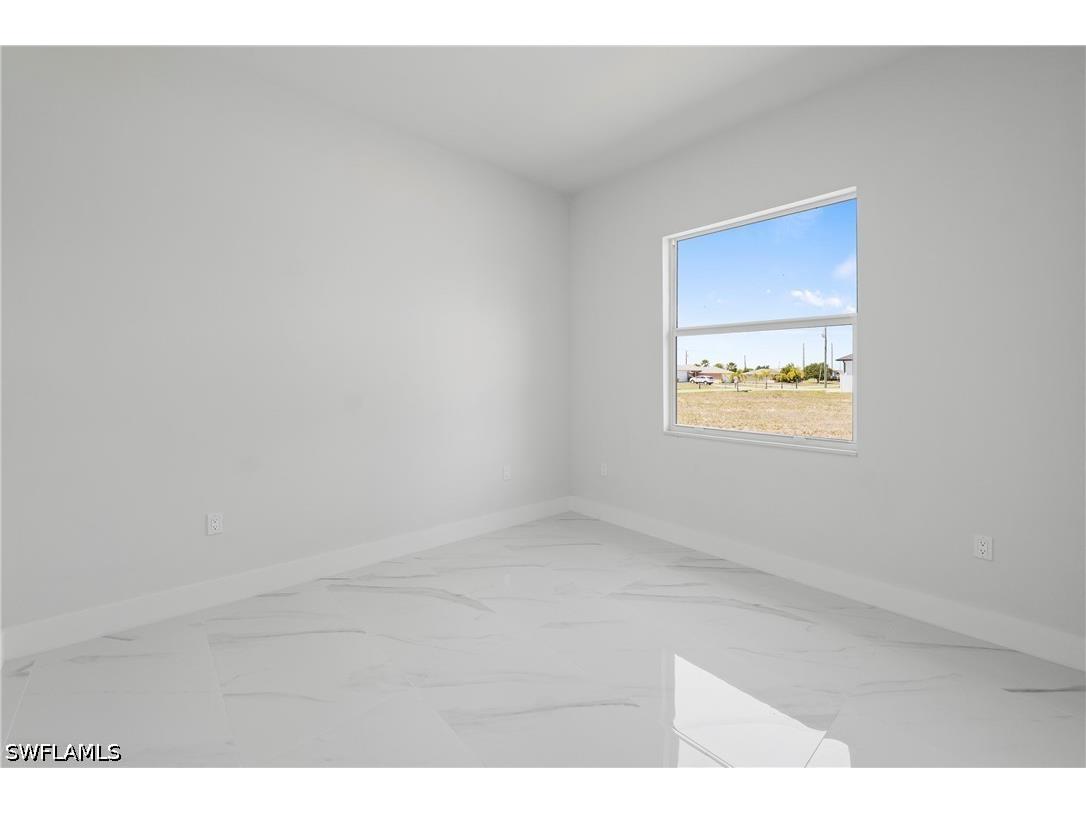 121 NE 8th Terrace Cape Coral FL 33909 226017712 image20
