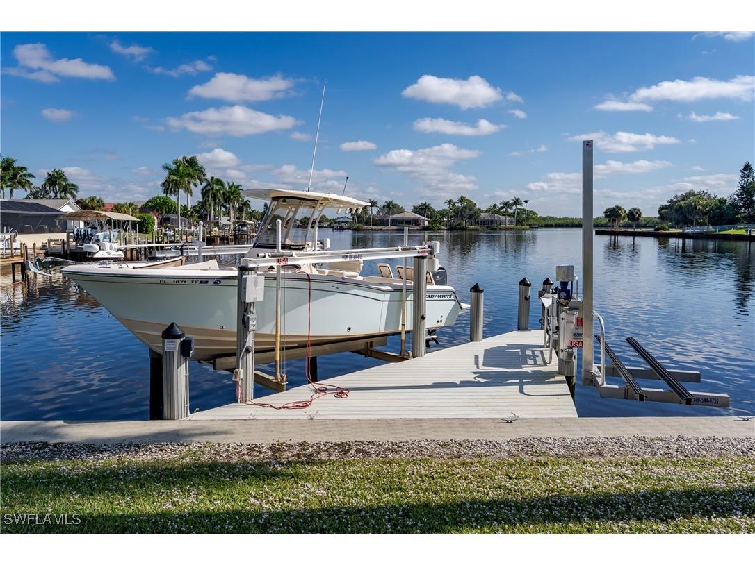 121 Newport Drive Naples FL 34114 225066594 image5