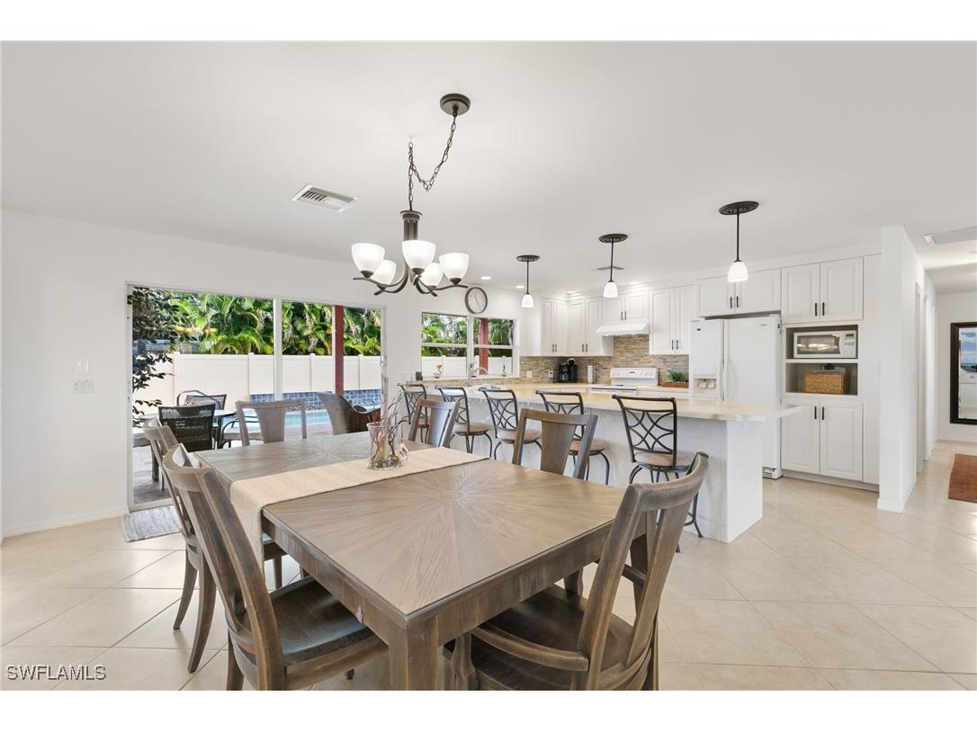 121 S Bahama Avenue Marco Island FL 34145 225074909 image10