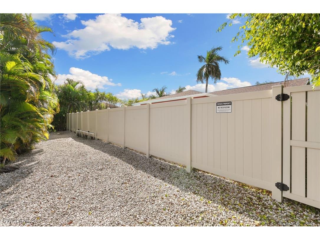 121 S Bahama Avenue Marco Island FL 34145 225074909 image25