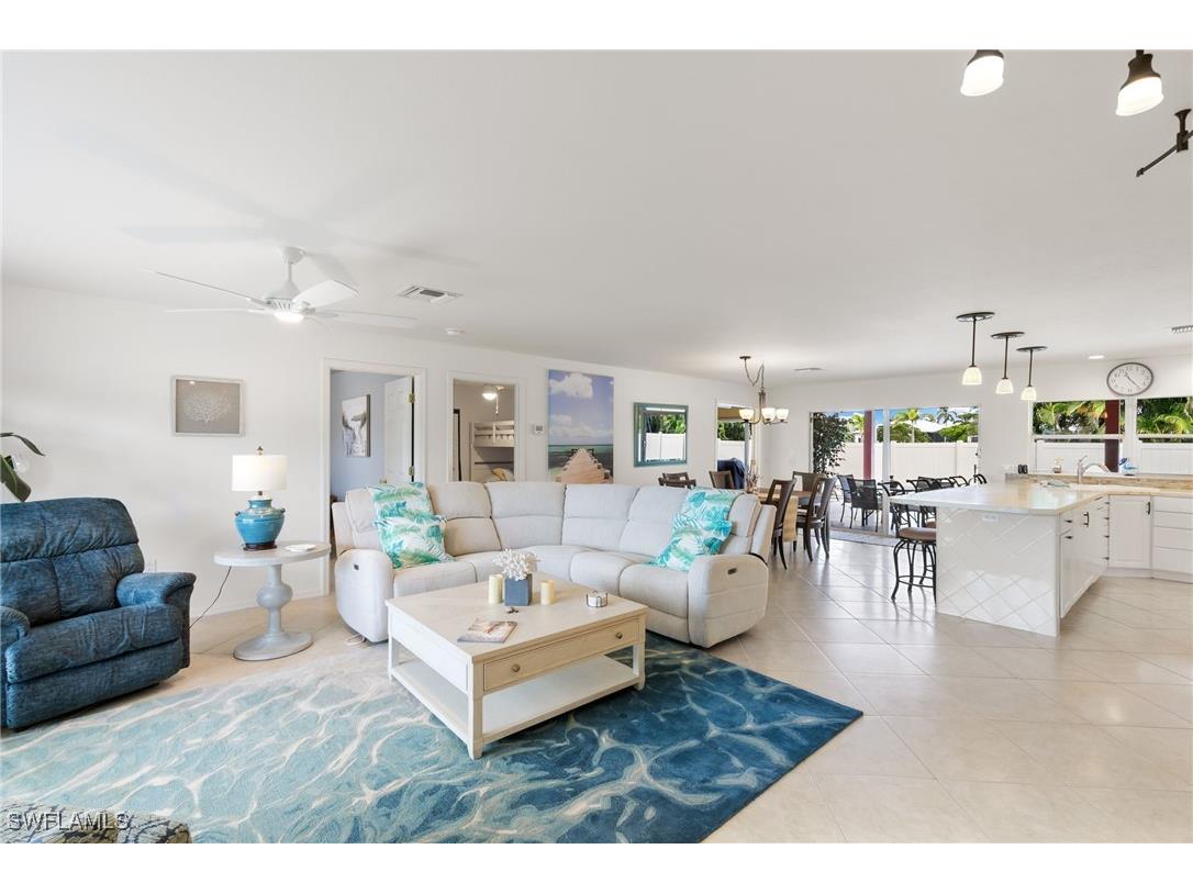 121 S Bahama Avenue Marco Island FL 34145 225074909 image6