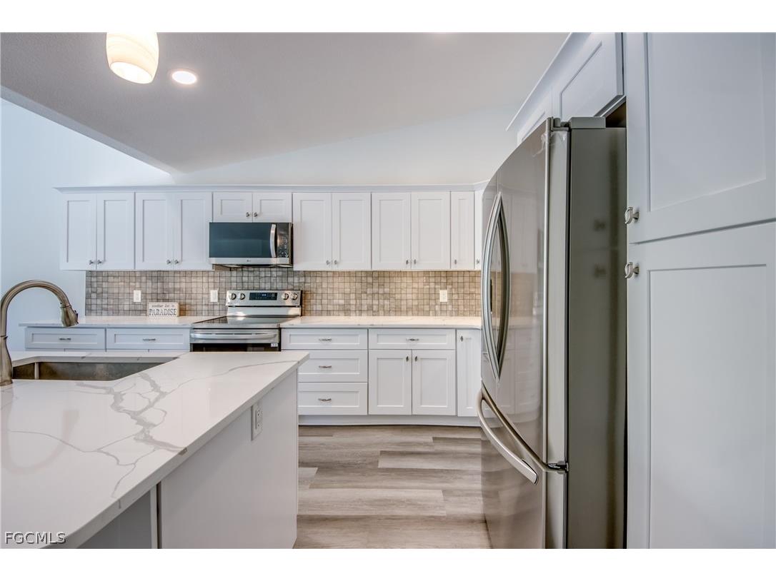121 SE 17th Street Cape Coral FL 33990 2026012579 image10