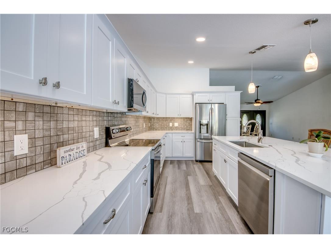 121 SE 17th Street Cape Coral FL 33990 2026012579 image15