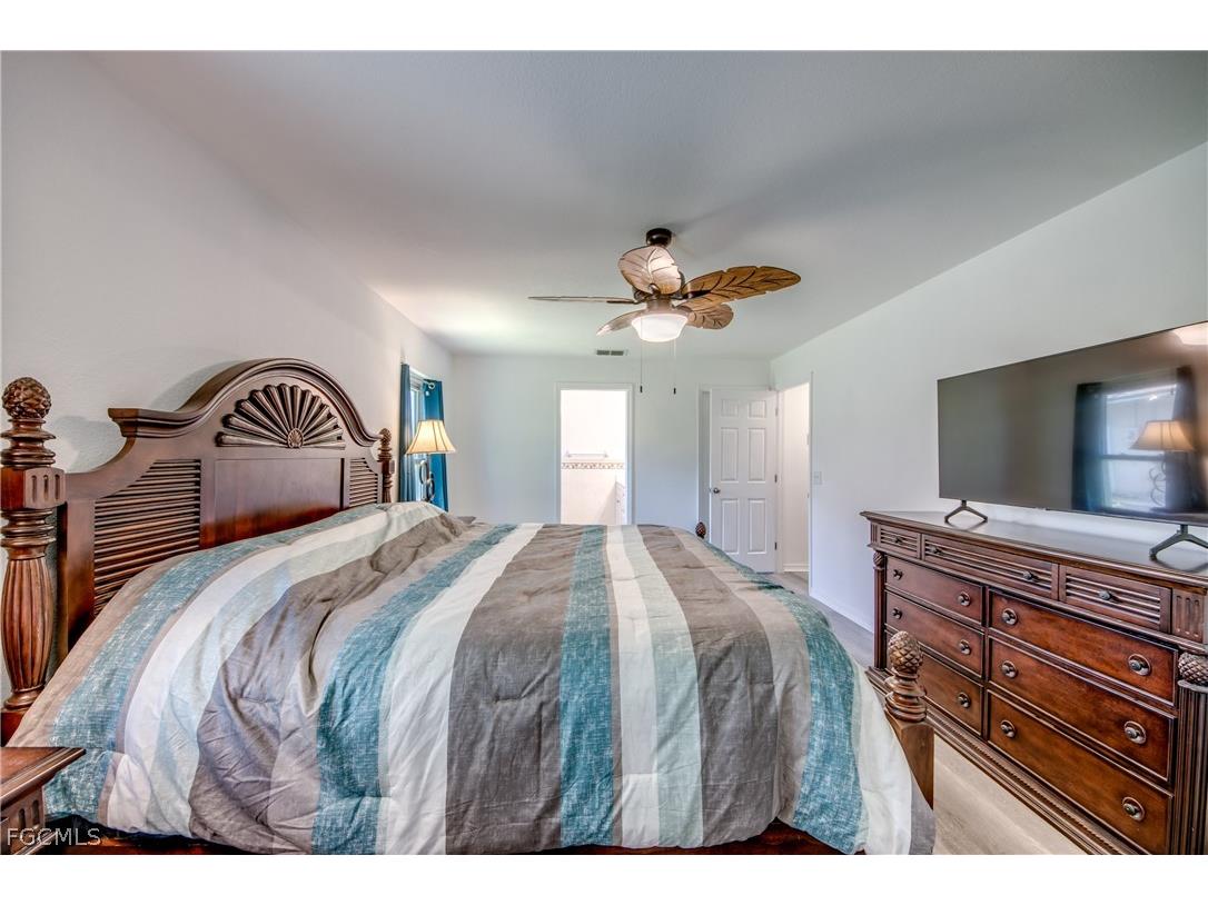 121 SE 17th Street Cape Coral FL 33990 2026012579 image21