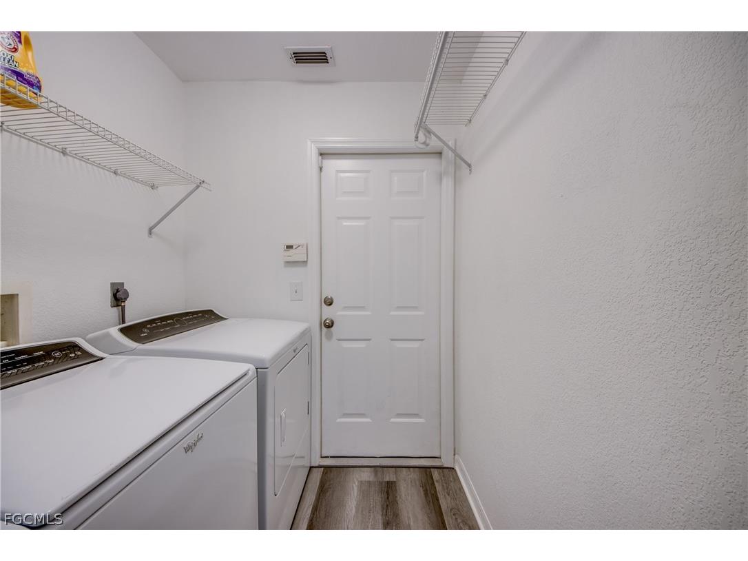 121 SE 17th Street Cape Coral FL 33990 2026012579 image23