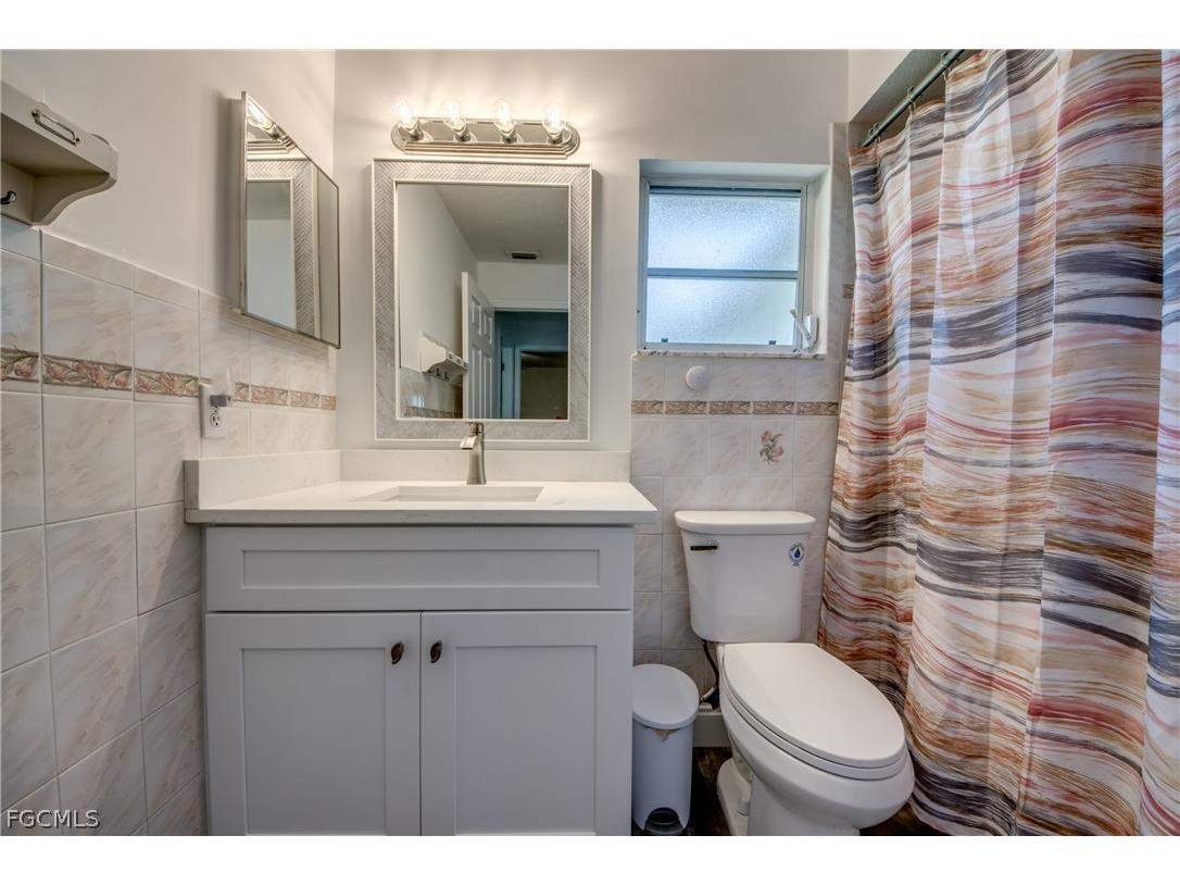 121 SE 17th Street Cape Coral FL 33990 2026012579 image26