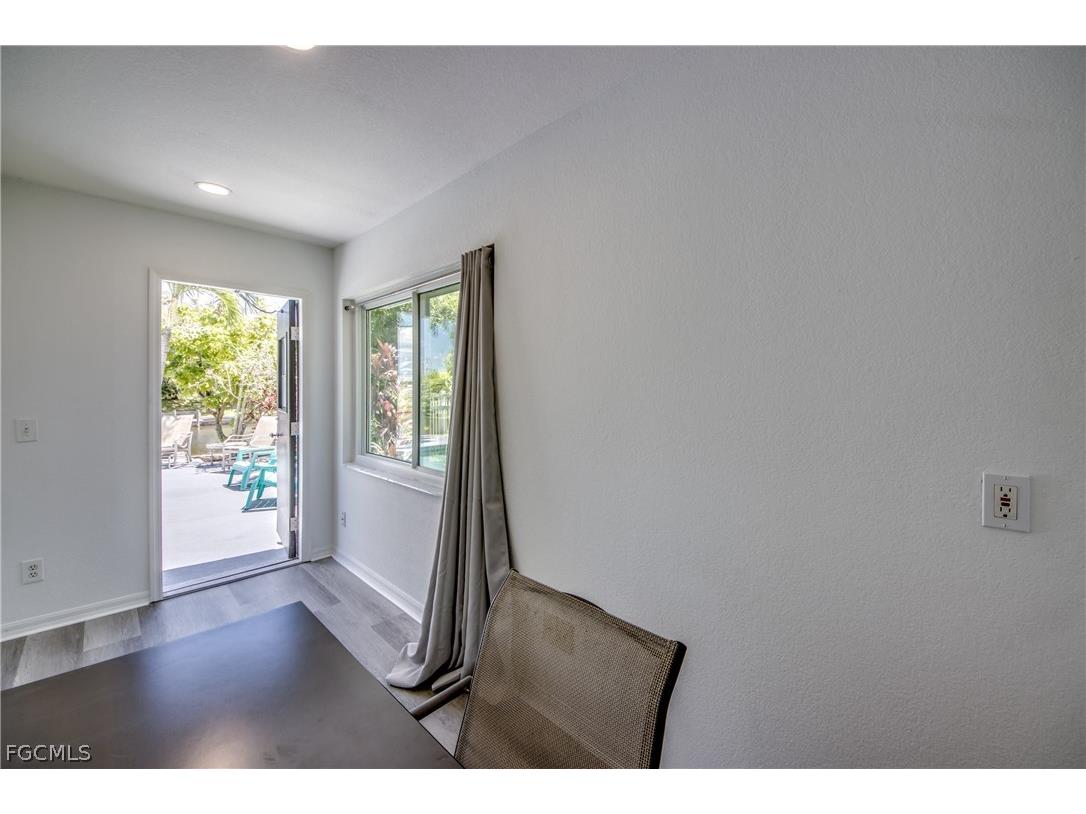 121 SE 17th Street Cape Coral FL 33990 2026012579 image32