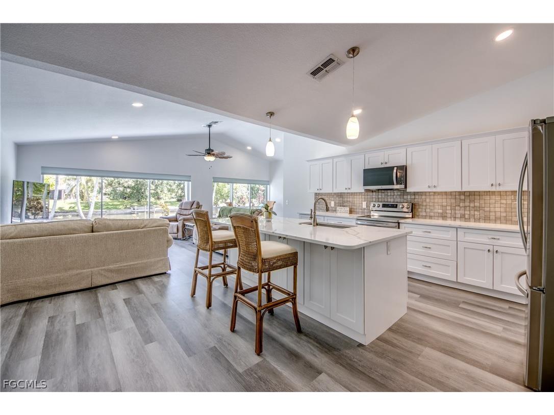 121 SE 17th Street Cape Coral FL 33990 2026012579 image9